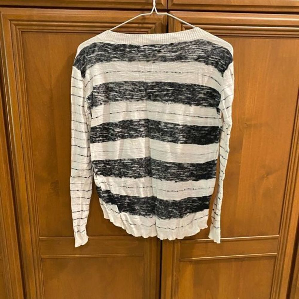 Euc Ana Lightweight Sweater - Picture 2 of 4